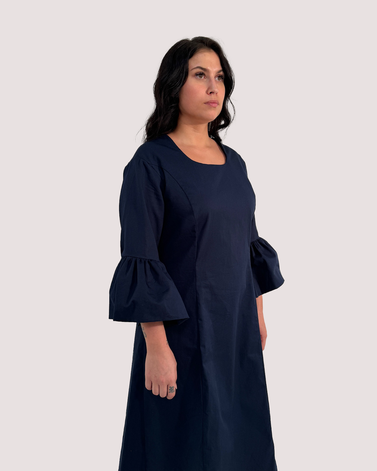 Kleid mit gerüschtem Ärmelabschluss