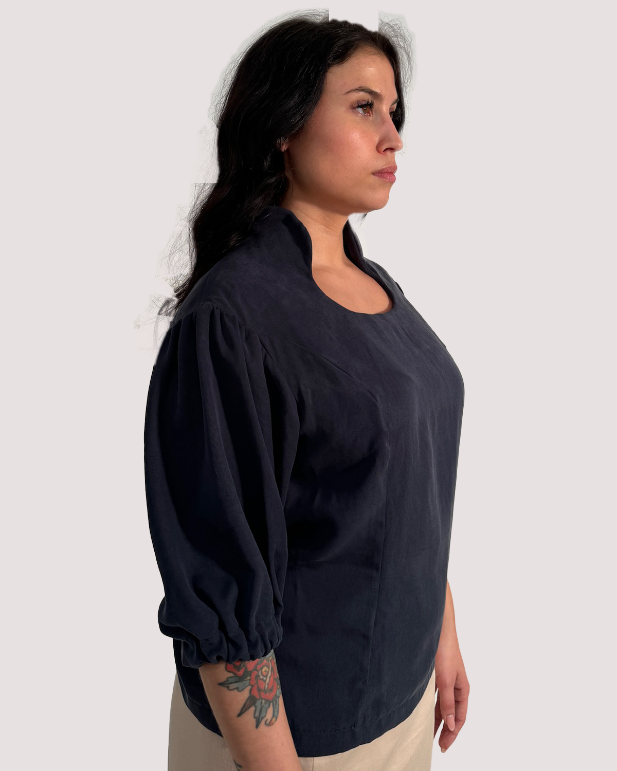 Bluse mit angeschnittenem Stehkragen