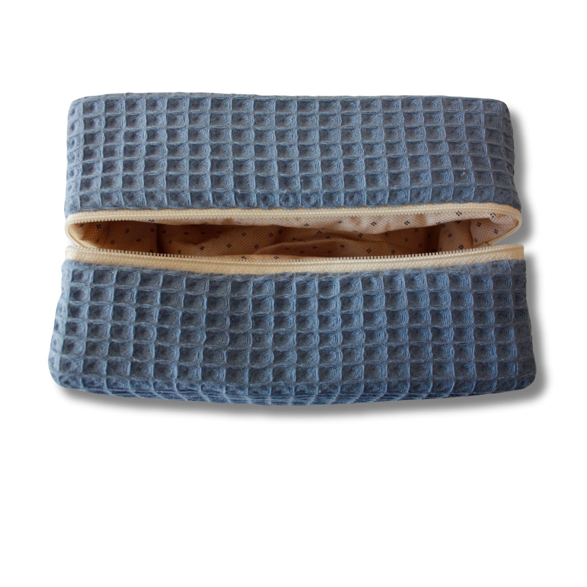 Beautybag/Kosmetiktasche aus Waffelpique in Taubenblau handgefertigte Kosmetiktasche, stilvolles  Design, perfekte Aufbewahrung für die  Handtasche, langlebig, praktischer Organizer für Kosmetikartikel